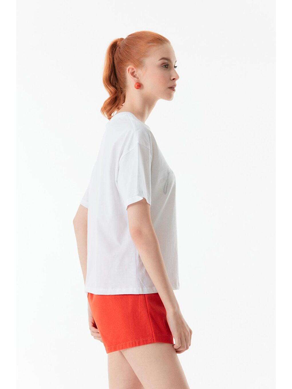 Beyaz Baskılı Bisiklet Yaka Tişört-4