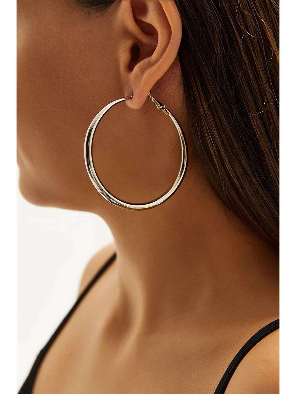 Gri Kadın Aksesuar Çelik Şık Halka Küpe