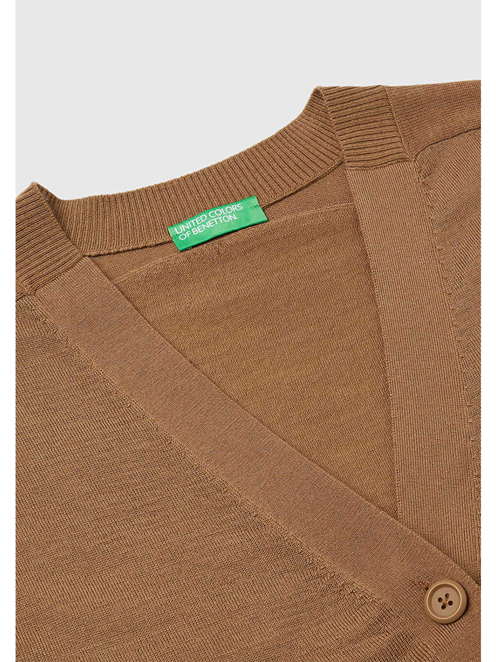 Kahverengi Kadın Taba  %100 Yün Önü Cep Detaylı Düğmeli V Yaka Hırka-6