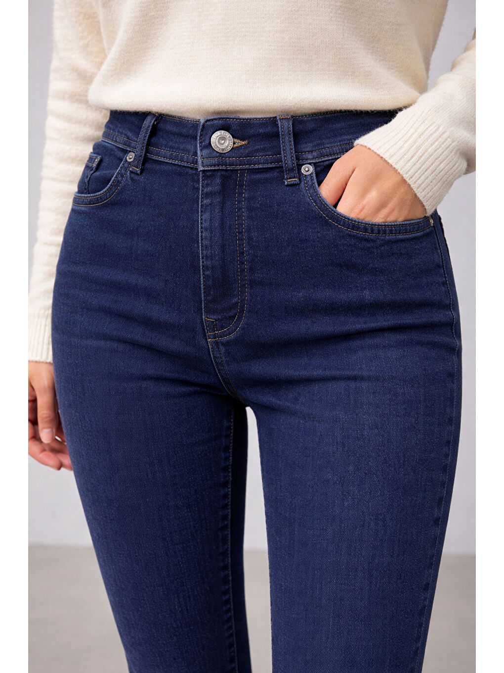 Lacivert Esnek Dar Paça Jean-2