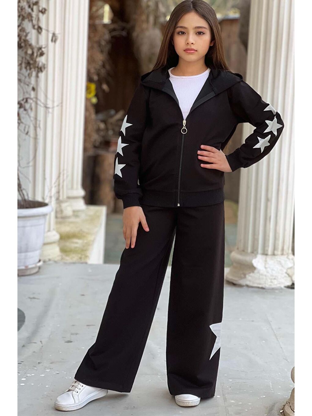 Kız Çocuk Askılı Crop Fermuarlı Star Baskılı Bol Kesim Siyah Eşofman Takım-1