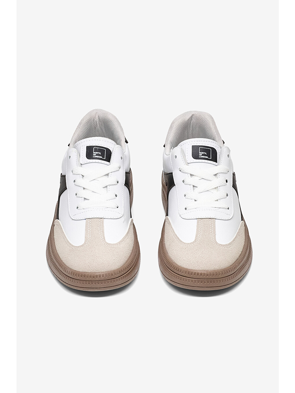 Kadın Beyaz Siyah Rahat Kalıp Kauçuk Taban Bağcıklı Sneaker-3