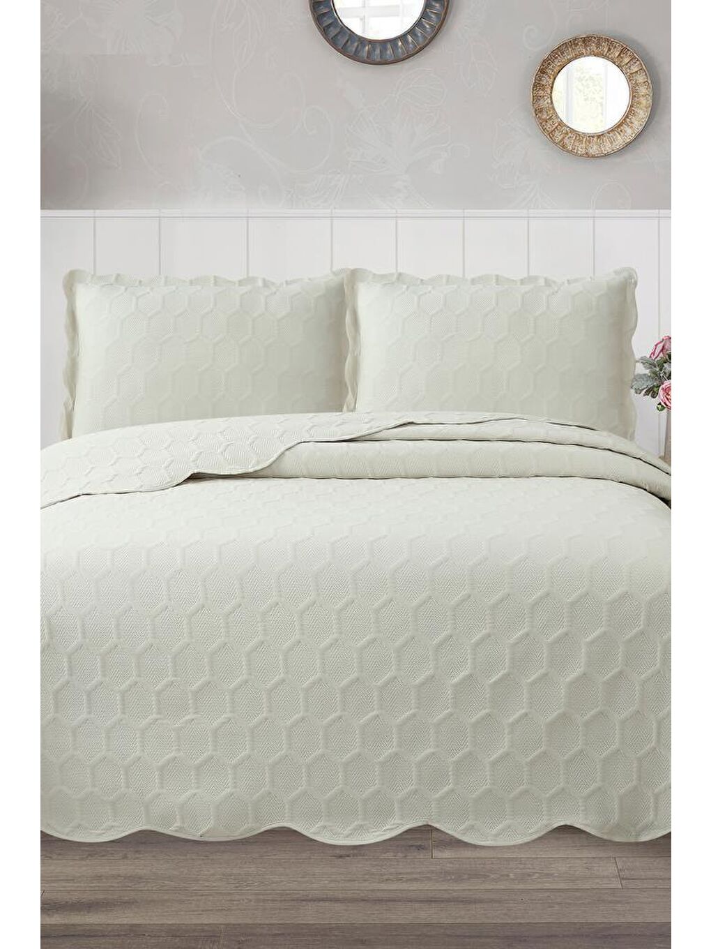 Ekru Cenevre Elyaf Dolgulu Çift Kişilik 240x260 Cm Yatak Örtüsü Krem