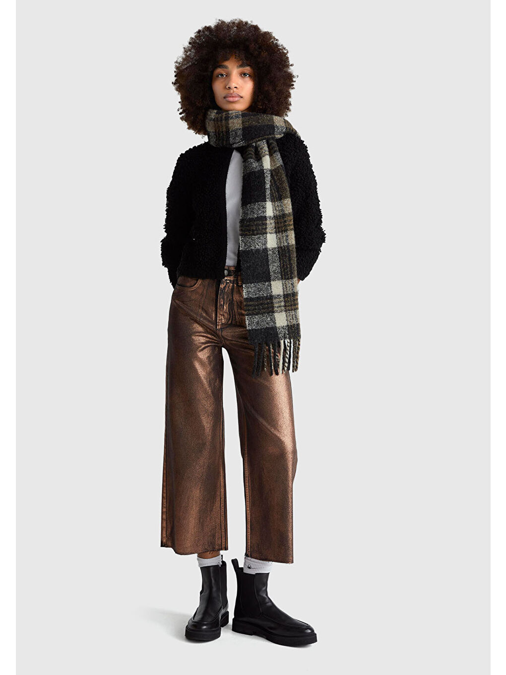 Kadın Siyah Yün Karışımlı Düğmeli Hırka-4