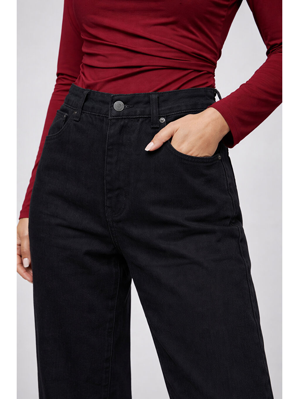 Siyah Geniş Paça Esnek Jean-2