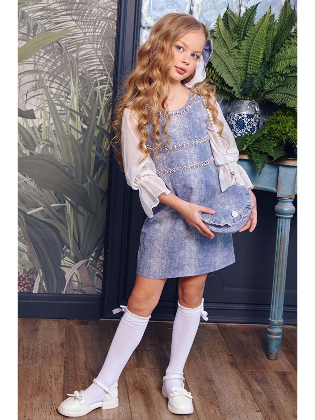 Kız Çocuk Yakası ve Üzeri İnci Şerit İşlemeli Gradyan Mavi Jean Elbise-2