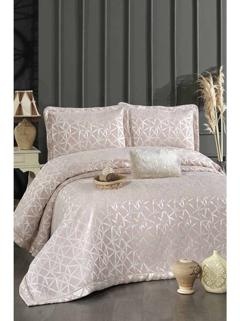 Pembe Eliz Şönil Çift Kişilik Yatak Örtüsü 260x260 cm Somon