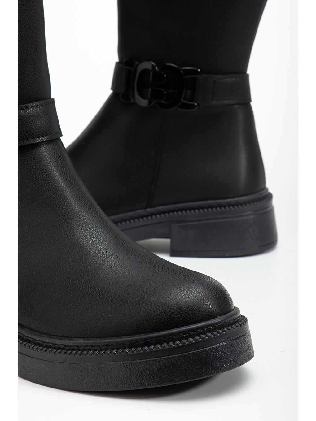 Kadın Siyah Cilt Kalın Termo Taban Tokalı Fermuarlı Çizme-2