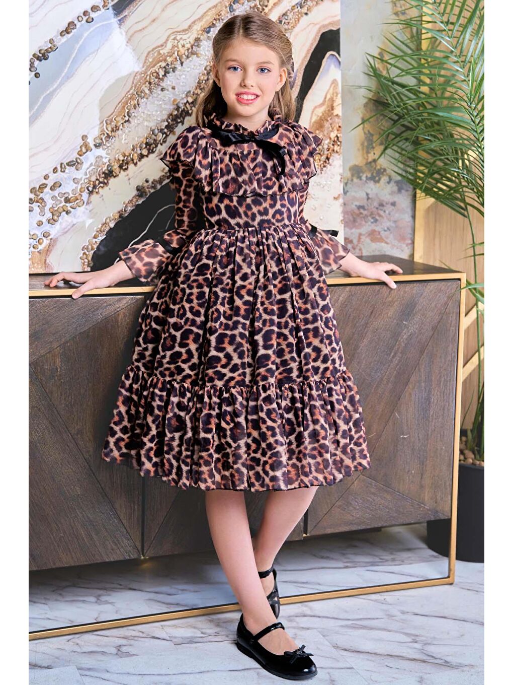 Ekru Kız Çocuk Göğsü Fırfırlı Yakası Kurdele Detaylı Leopar Desenli Kehribar Elbise