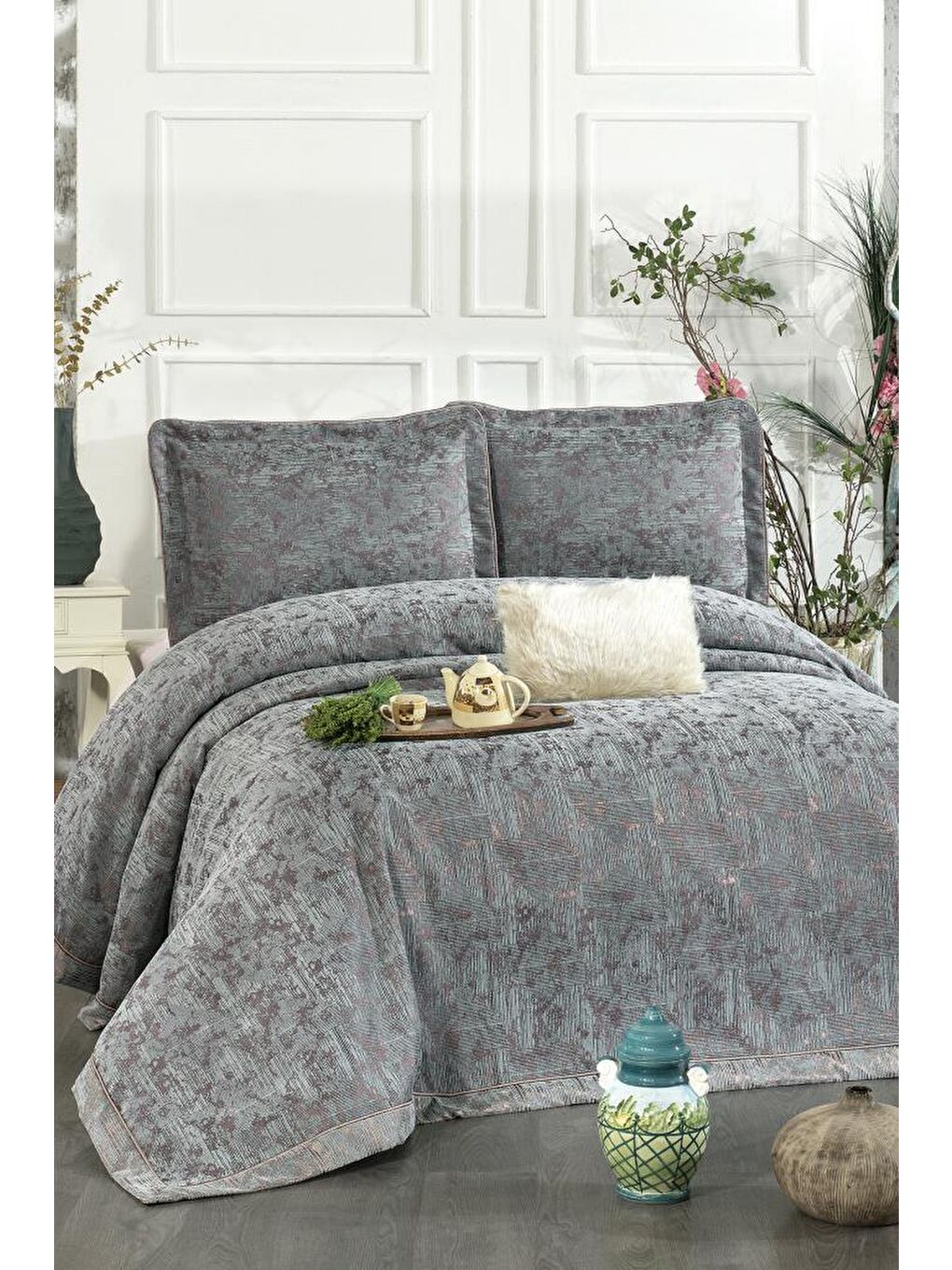 Sara Şönil Çift Kişilik Yatak Örtüsü 260x260 cm Turkuaz