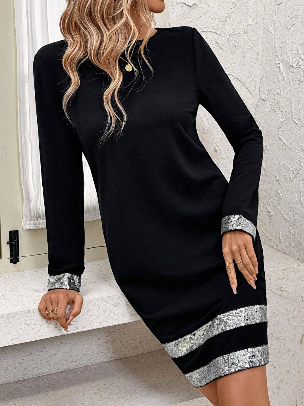 Siyah Kadın Uzun Kollu Bisiklet Yaka Mini Ithal Krep Elbise