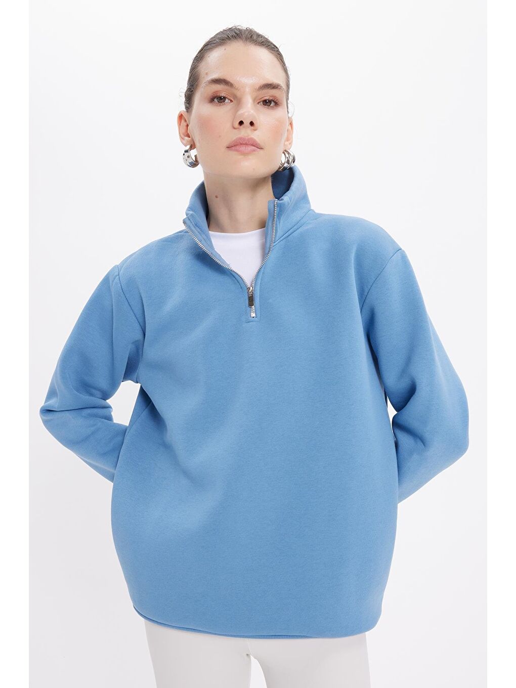 Kadın Relax Fit Rahat Kesim Pamuklu İçi Polarlı Yarım Fermuarlı Mavi Dik Yaka Sweatshirt
