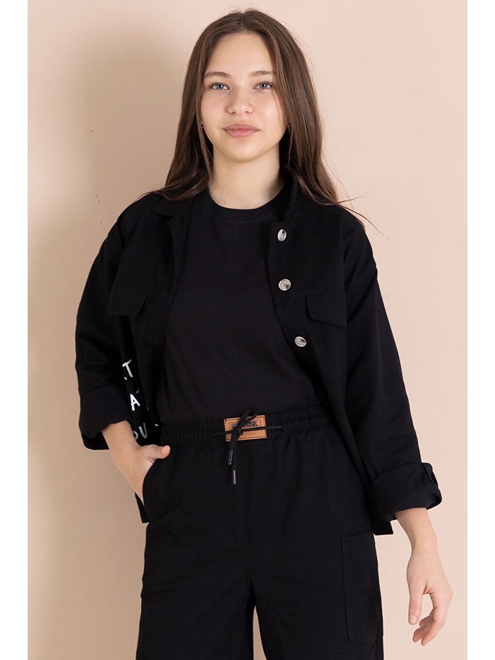 Siyah Yazı Detaylı Gömlekli Kız Çocuk Pantolonlu Gabardin Takım 23563-3