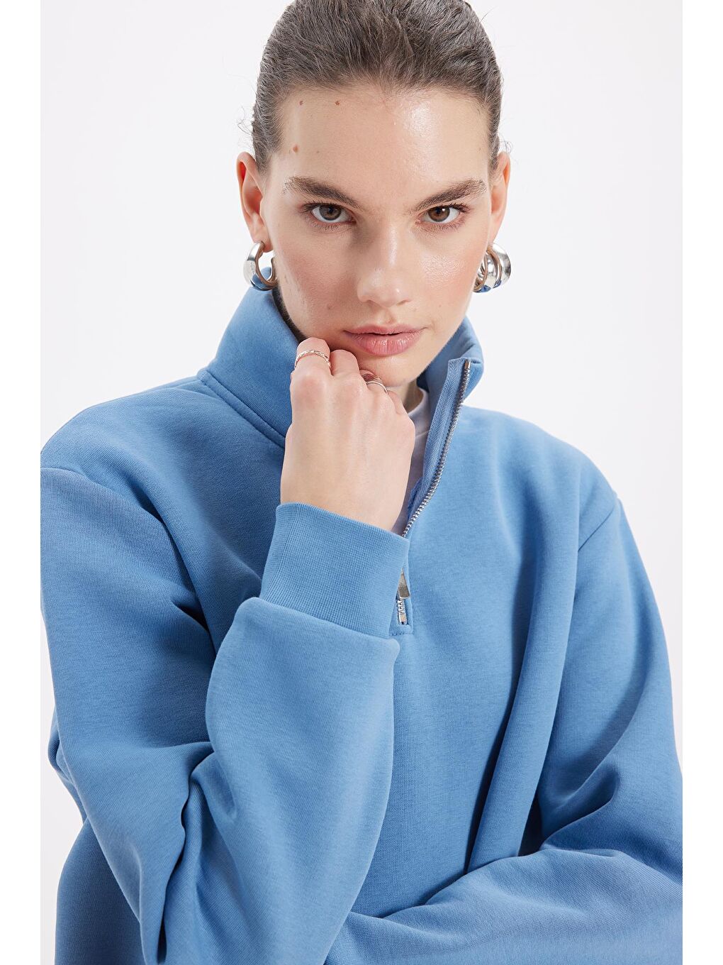 Kadın Relax Fit Rahat Kesim Pamuklu İçi Polarlı Yarım Fermuarlı Mavi Dik Yaka Sweatshirt-1