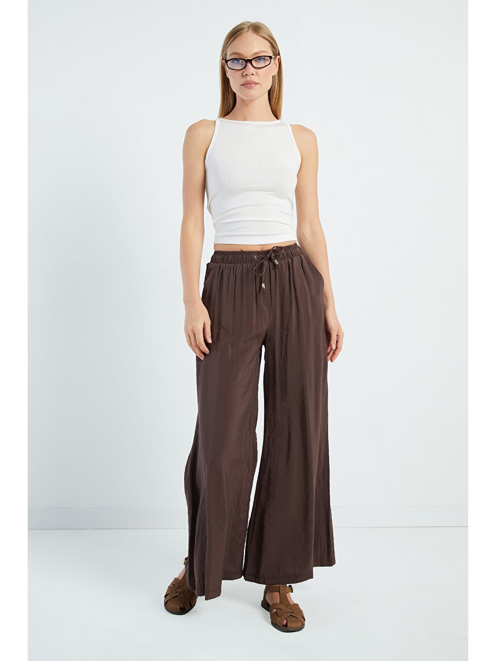 Kahverengi Beli Lastikli Bağcıklı Pantolon-2