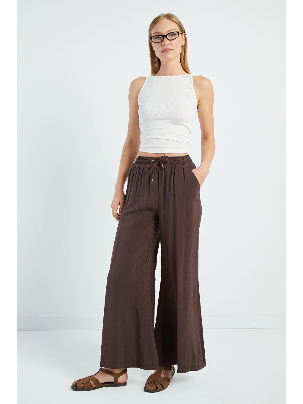 Kahverengi Beli Lastikli Bağcıklı Pantolon-3