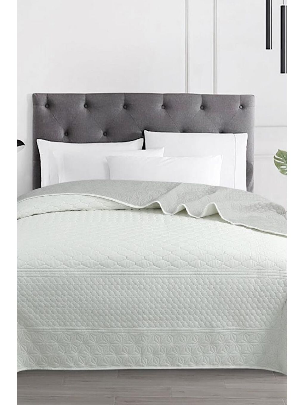 Ekru Ultrasonik Kapitoneli Doremi Çift Taraflı Çift Kişilik Yatak Örtüsü Krem