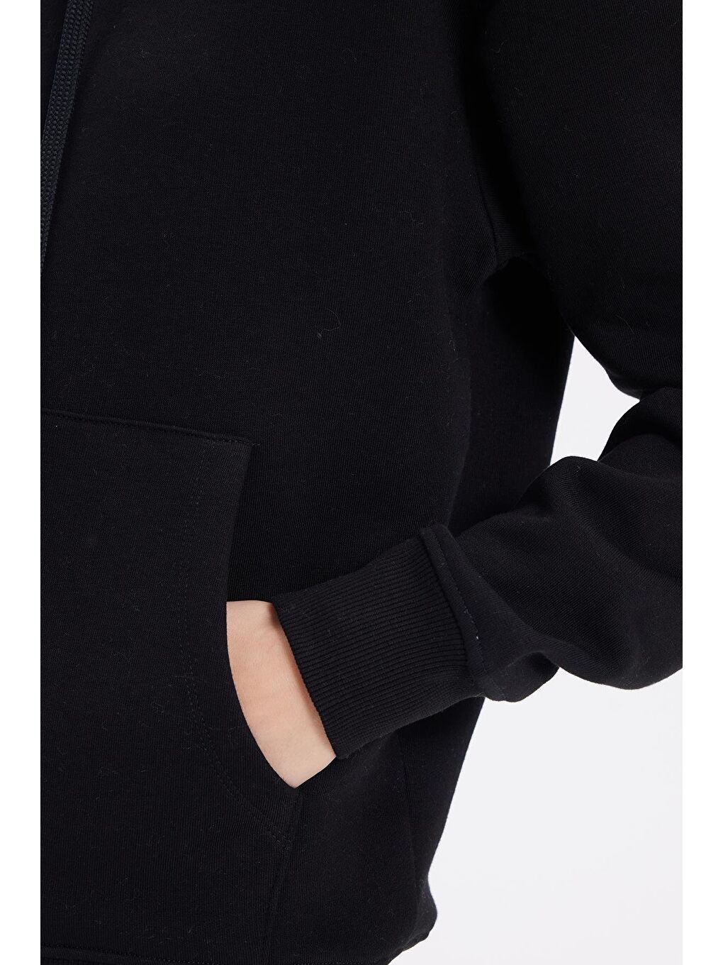 Kadın Oversize Geniş Kesim Pamuklu Yumuşak Dokulu İçi Polarlı Basic Siyah Kapüşonlu Sweatshirt-2