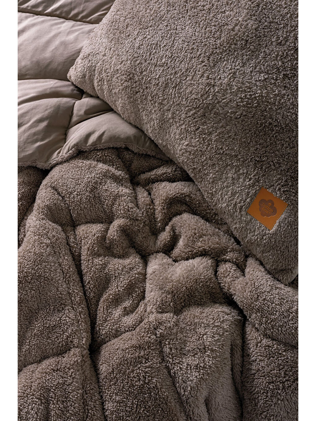 Pamuk Box Tek Kişilik Pelüş Yorgan Seti Bej 155x215 cm-2