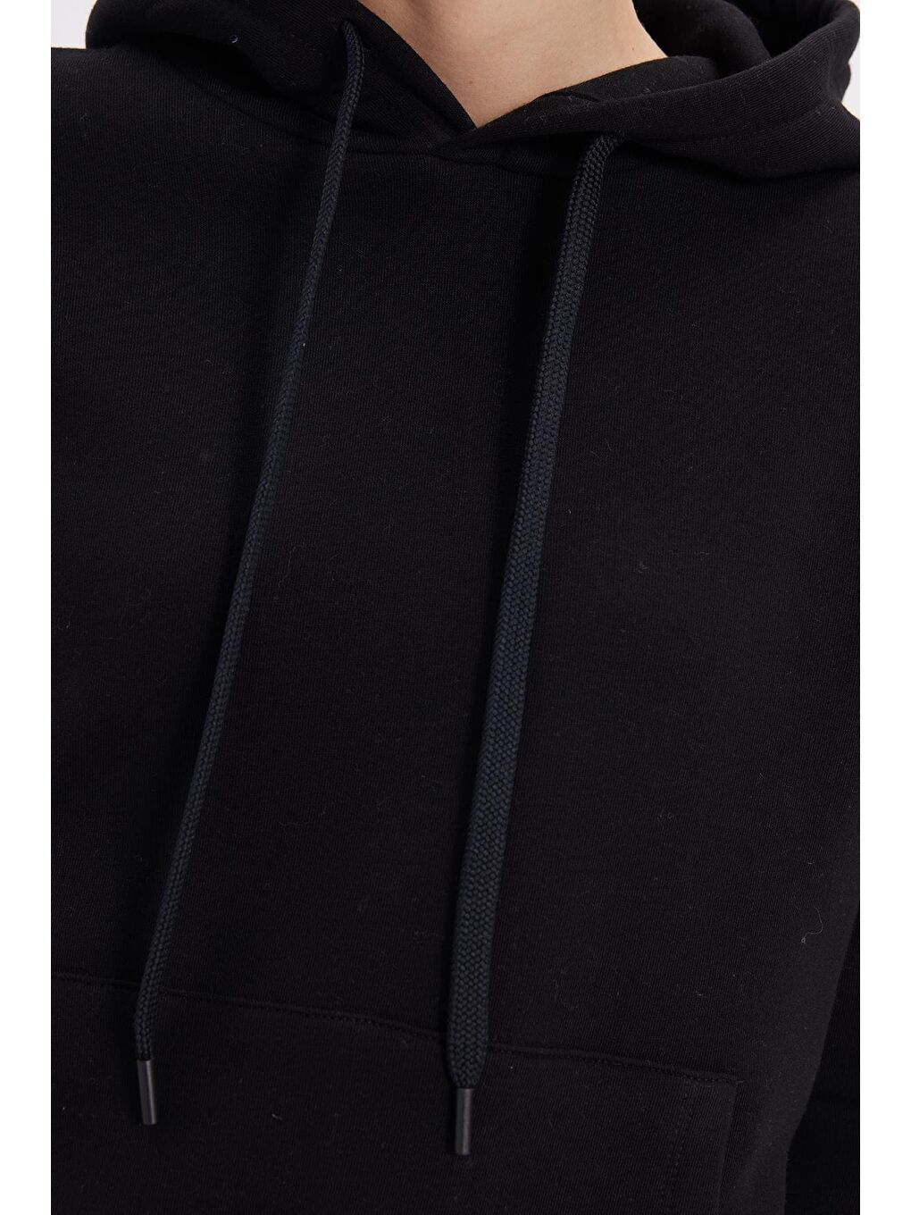 Kadın Oversize Geniş Kesim Pamuklu Yumuşak Dokulu İçi Polarlı Basic Siyah Kapüşonlu Sweatshirt-6