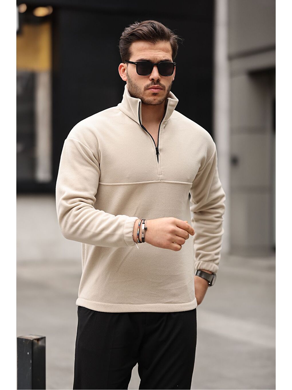 Ekru Yarım Fermuarlı Polar Sweatshirt