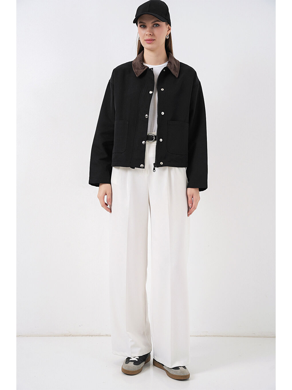 Kadın Cep Detaylı Kısa Ceket 5975 - Siyah-1