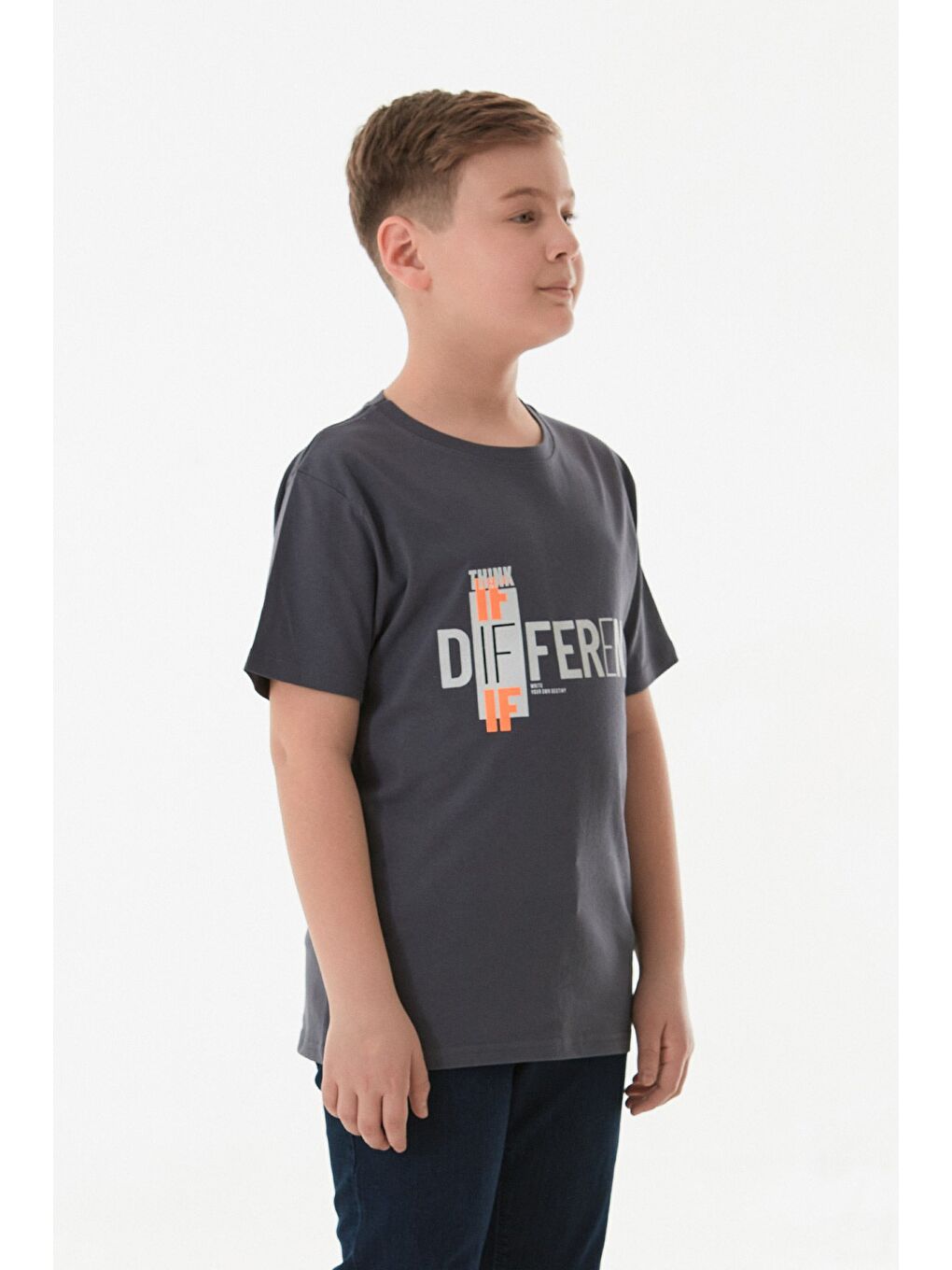 Antrasit %100 Pamuk Different Yazı Baskılı Bisiklet Yaka Erkek Çocuk Tişört