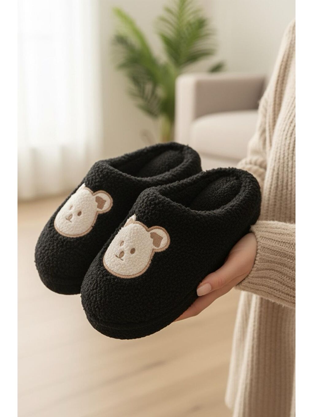Siyah Ft 103 Panda Nakışlı Kadın Ev Terliği Pelüş Terlik Çeyiz ve Bohça Terliği Ses Yapmaz Kalın Taban