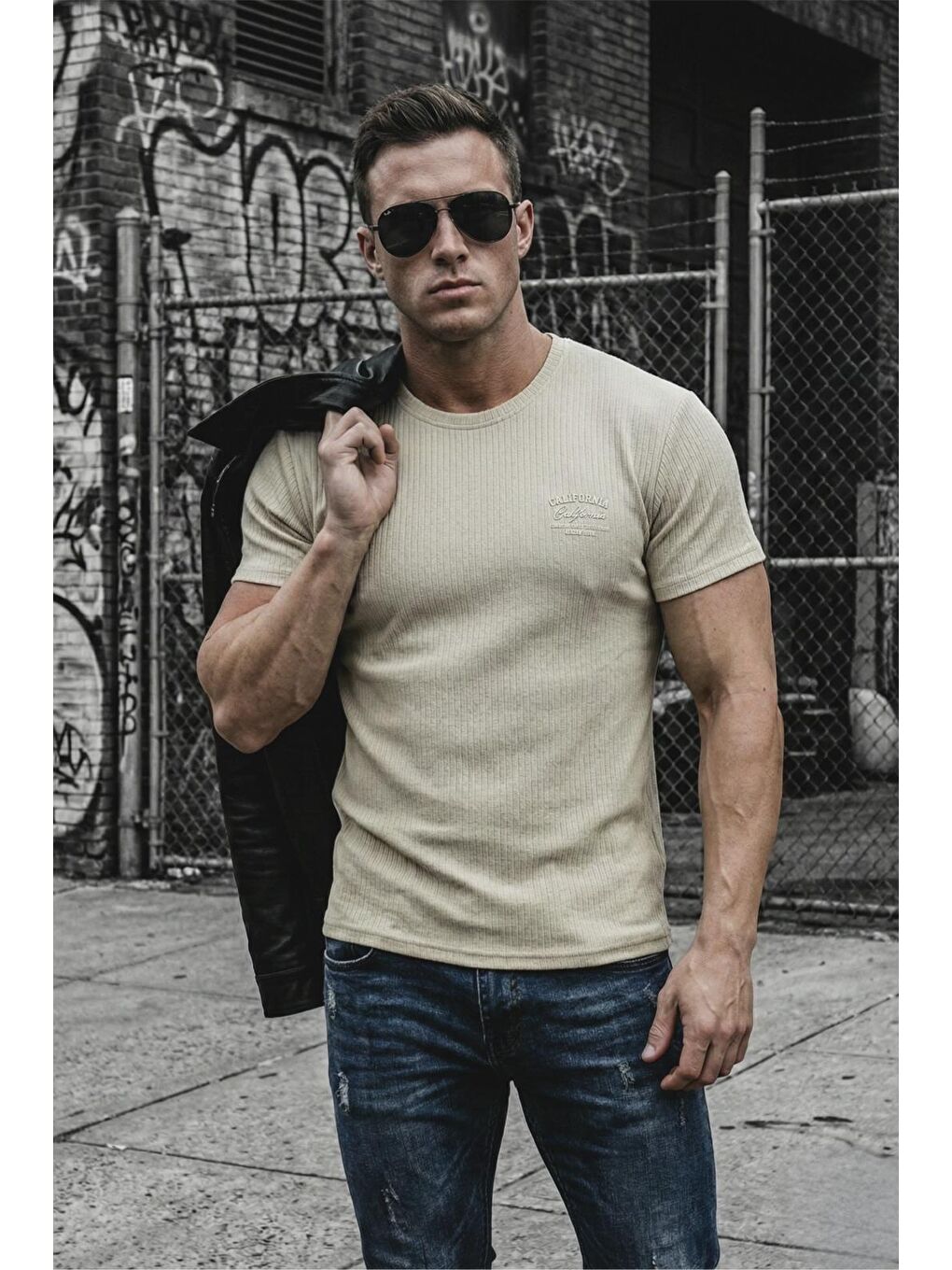 Ekru Ftx California Flok Baskı Detaylı Premium Fitilli Kumaş Erkek T-Shirt