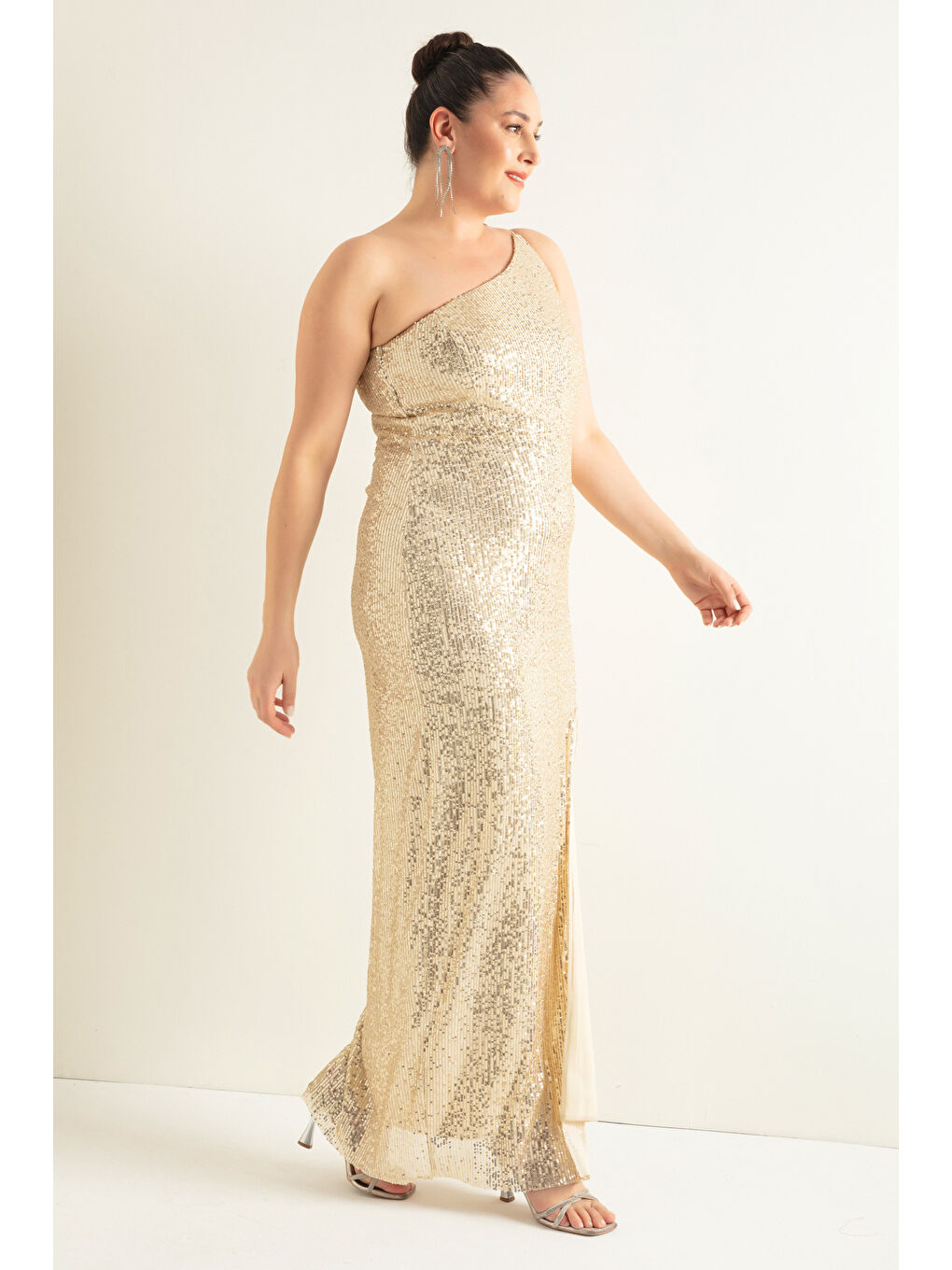 Kadın Bej Tek Omuzlu Yırtmaçlı Büyük Beden Uzun Abiye Elbise-2