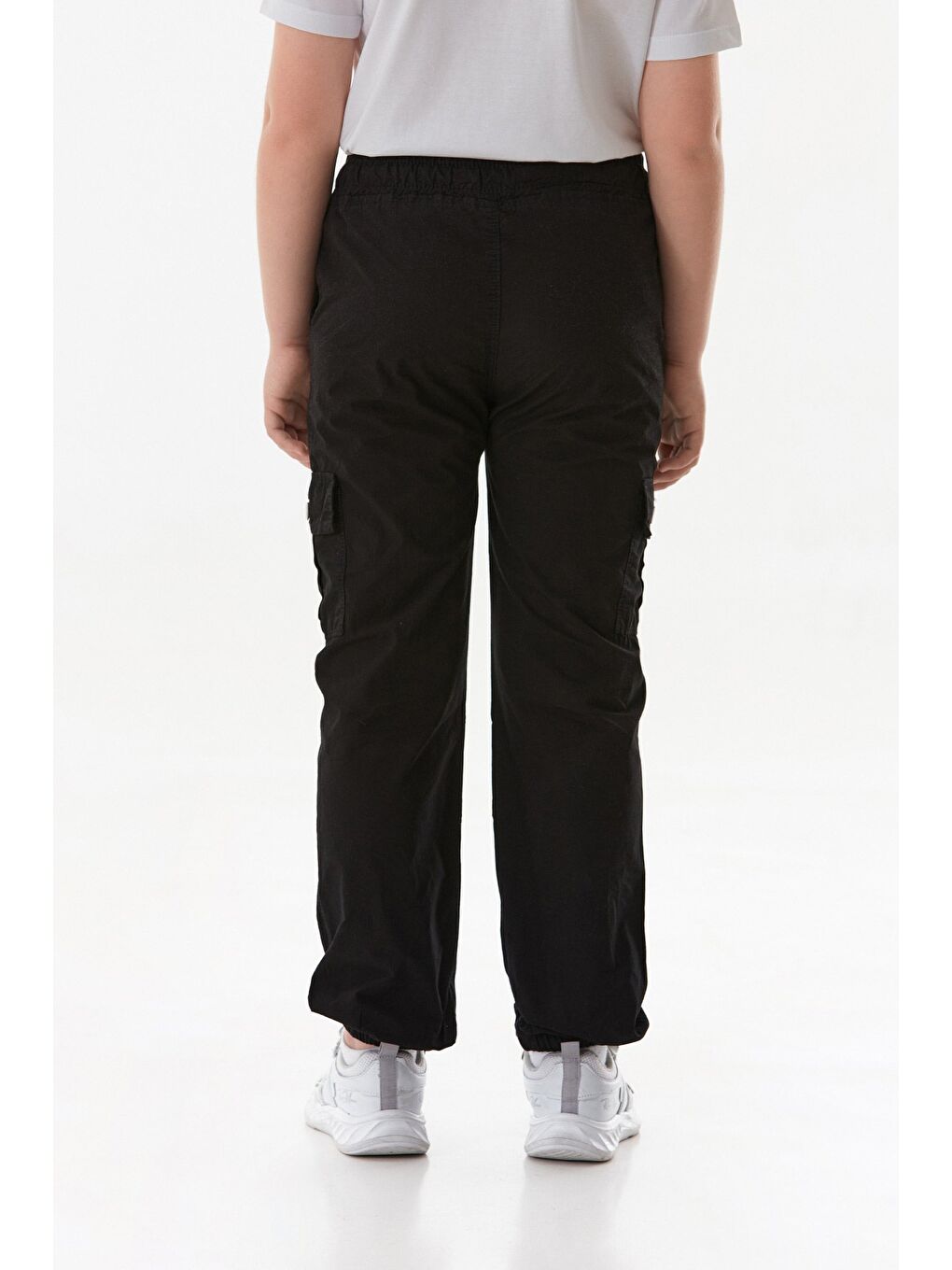 Siyah Paraşüt Kumaş Erkek Çocuk Jogger Pantolon-1