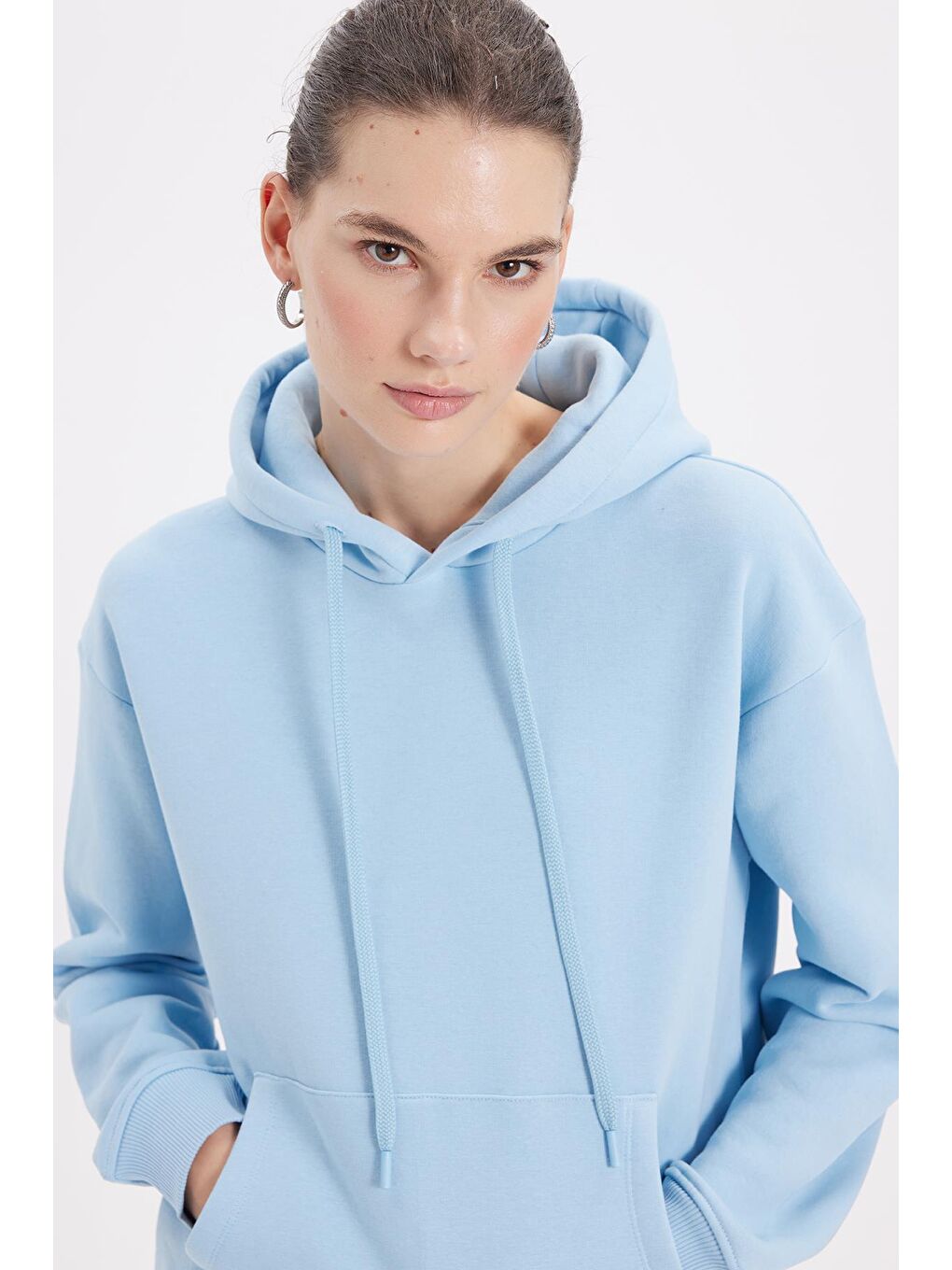 Kadın Oversize Geniş Kesim Pamuklu Yumuşak Dokulu İçi Polarlı Basic Mavi Kapüşonlu Sweatshirt-1