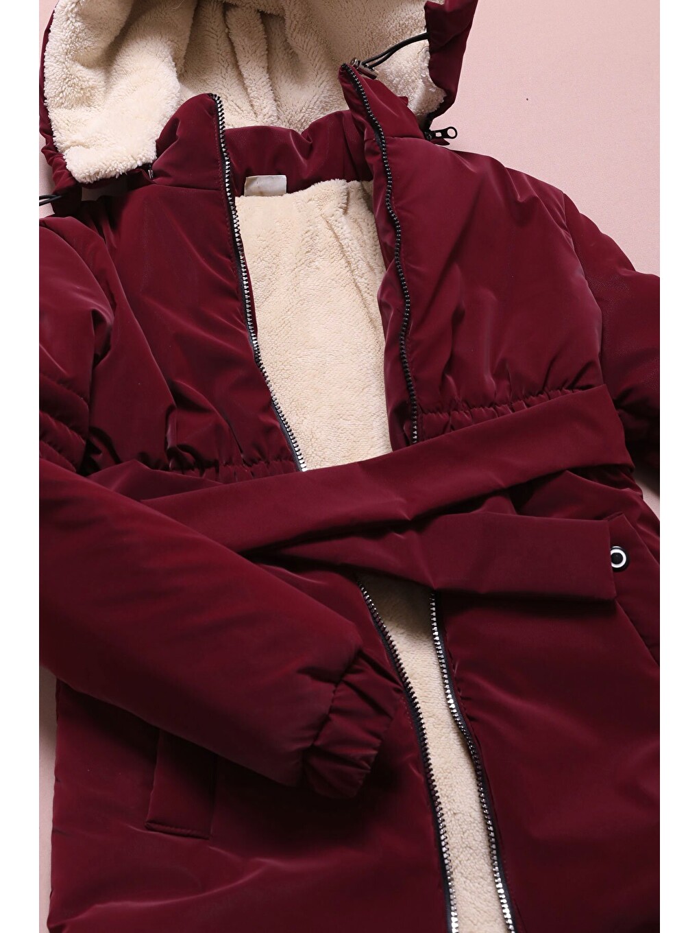 Bordo Kız Çocuk Beli Kuşaklı Çıkarılabilir Kapüşonlu İçi Kürklü Şişme Mont 24882-4