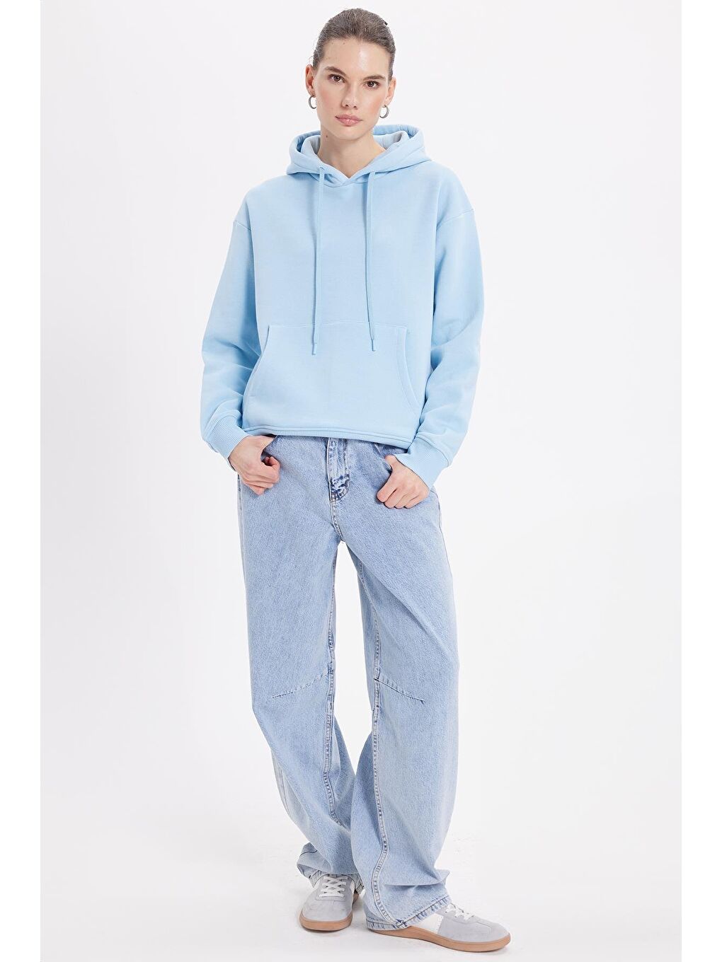 Kadın Oversize Geniş Kesim Pamuklu Yumuşak Dokulu İçi Polarlı Basic Mavi Kapüşonlu Sweatshirt-3