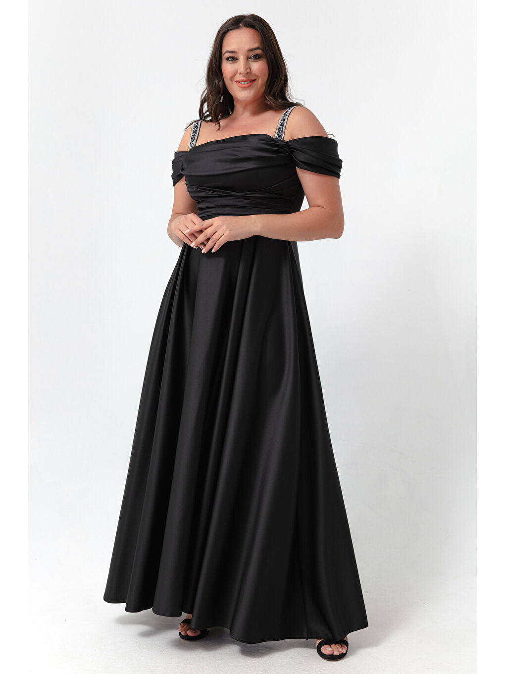 Kadın Siyah Taş Askılı Drapeli Büyük Beden Uzun Abiye Elbise-1