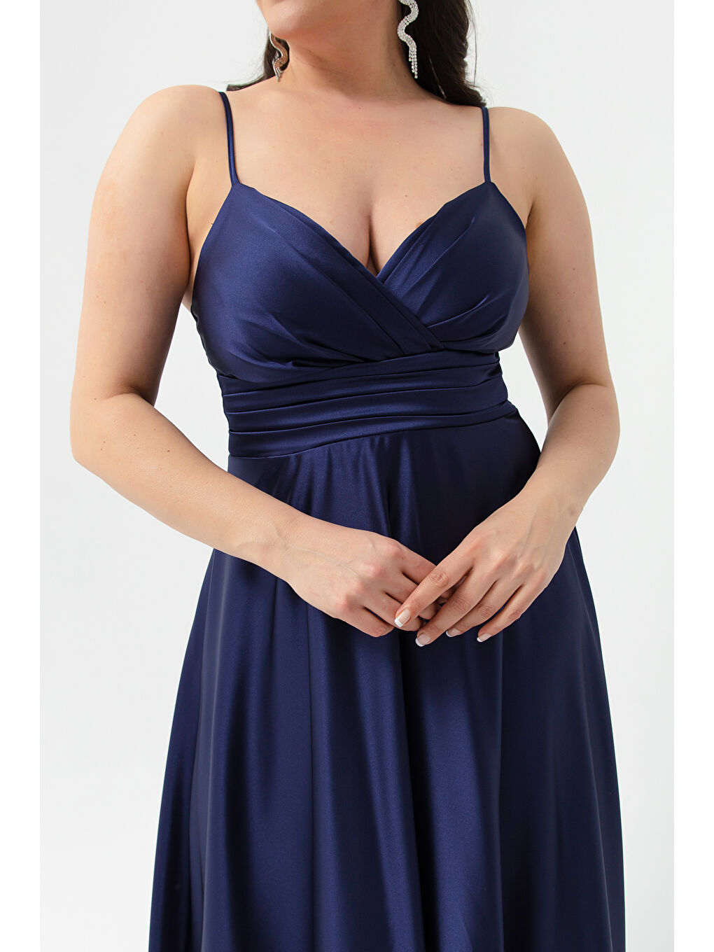Kadın Lacivert İp Askılı Büyük Beden Saten Uzun Abiye & Mezuniyet Elbisesi-3