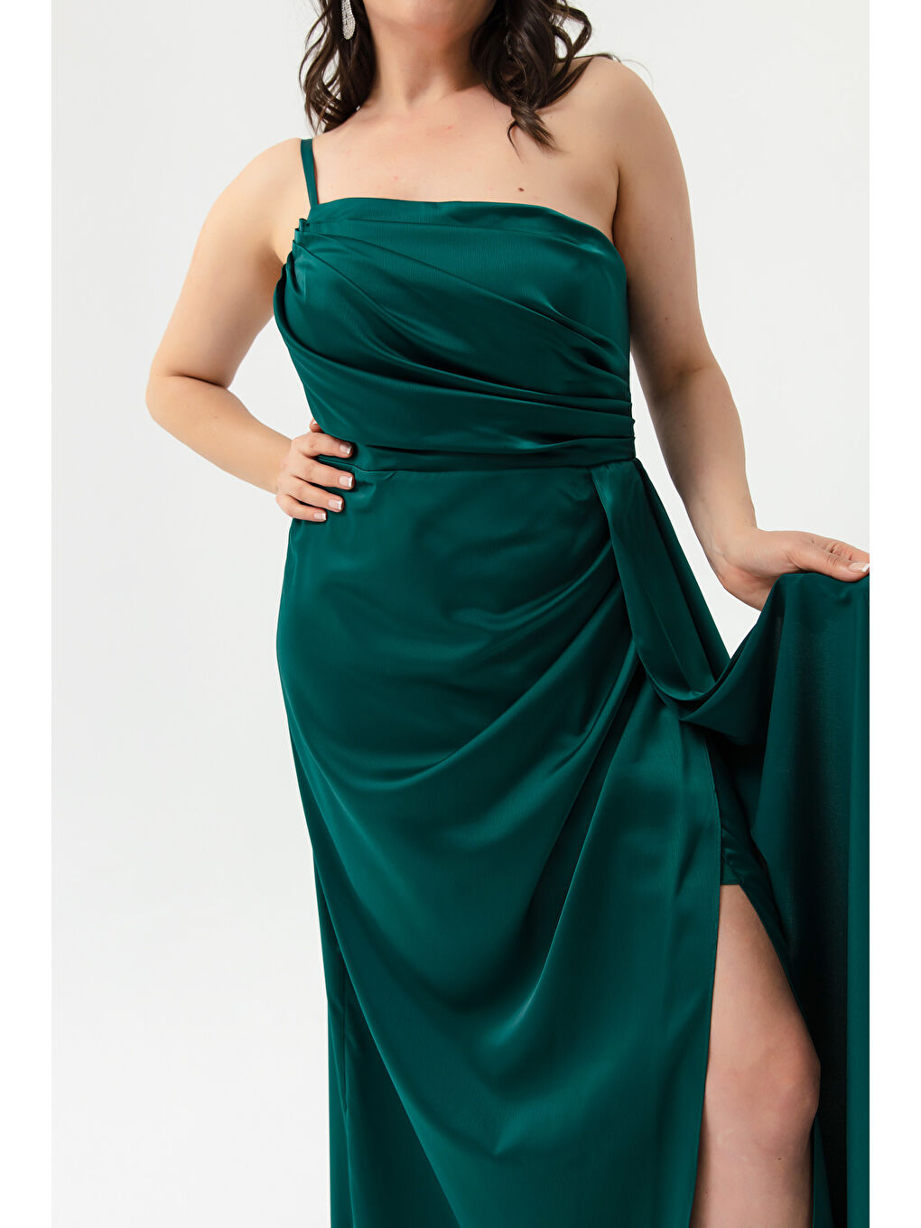 Kadın Zümrüt Yeşili Tek Omuzlu Büyük Beden Saten Abiye & Mezuniyet Elbisesi-3