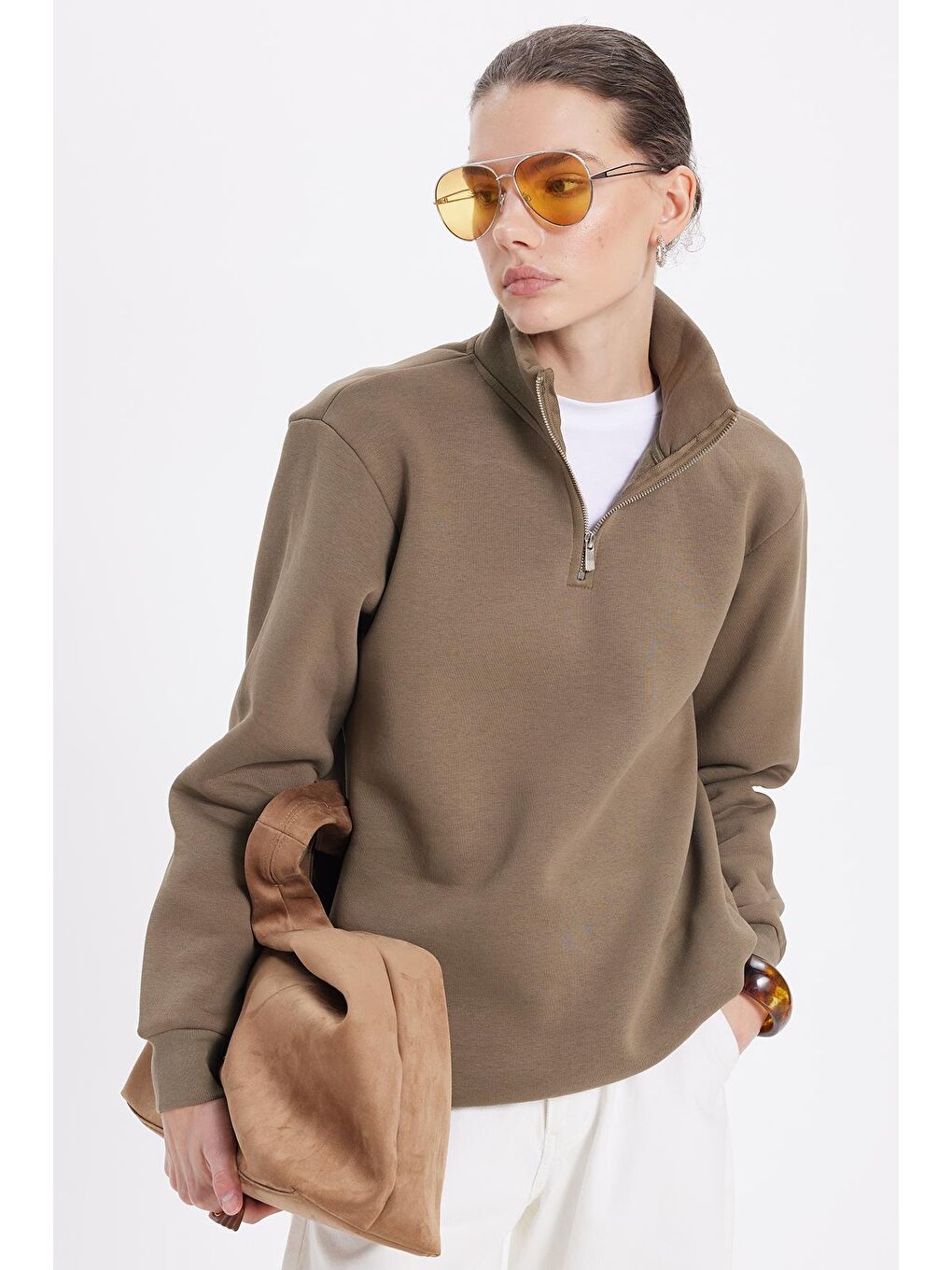 Kadın Relax Fit Rahat Kesim Pamuklu İçi Polarlı Yarım Fermuarlı Haki Dik Yaka Sweatshirt-5