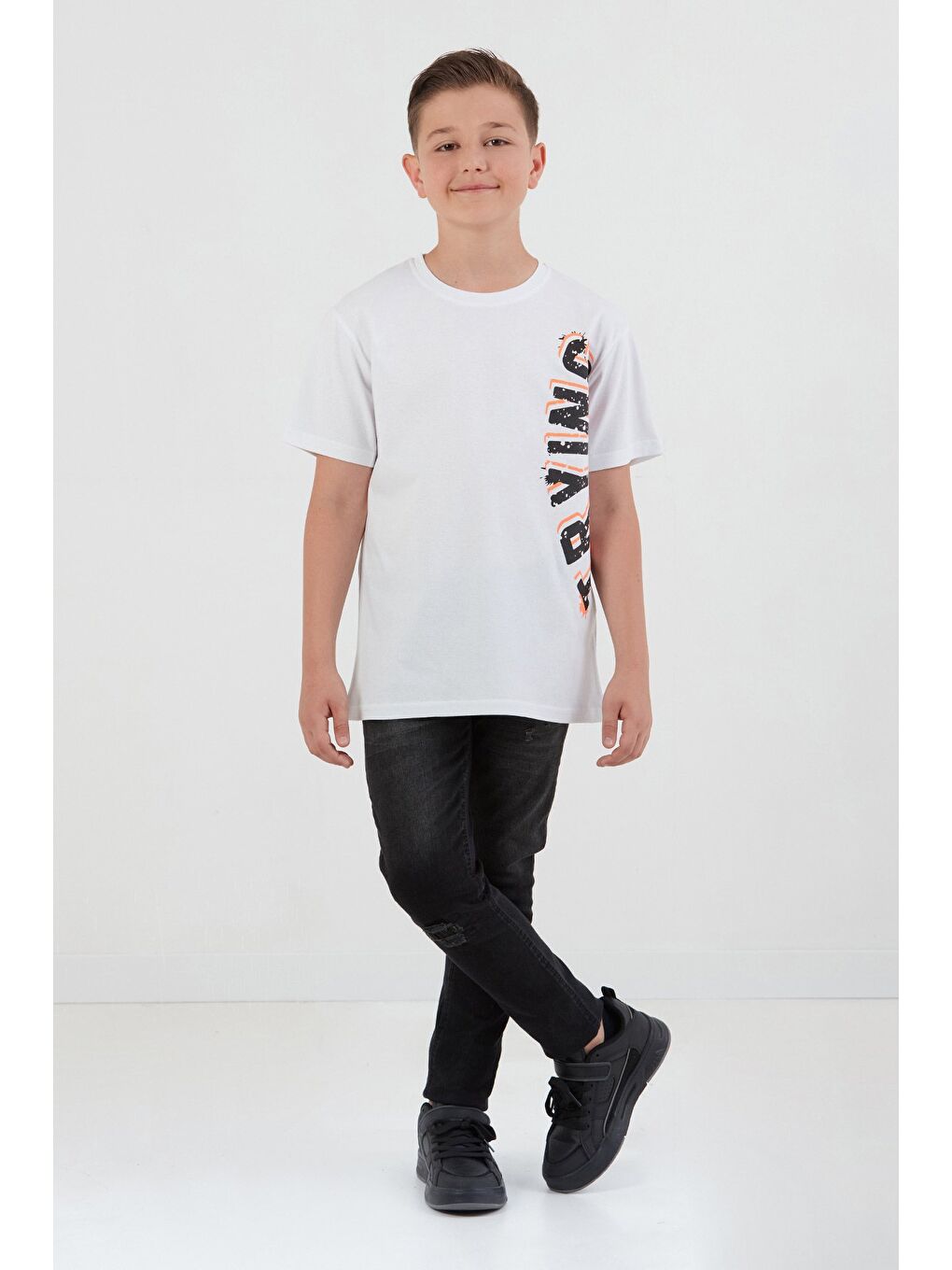 Beyaz %100 Pamuk Trying Baskılı Erkek Çocuk Tişört-3