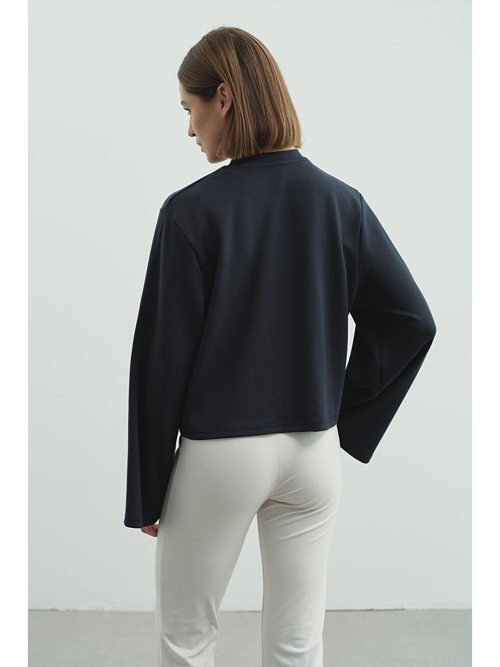 Gri Oversize Basic Kısa Sweatshirt 981 Füme-2