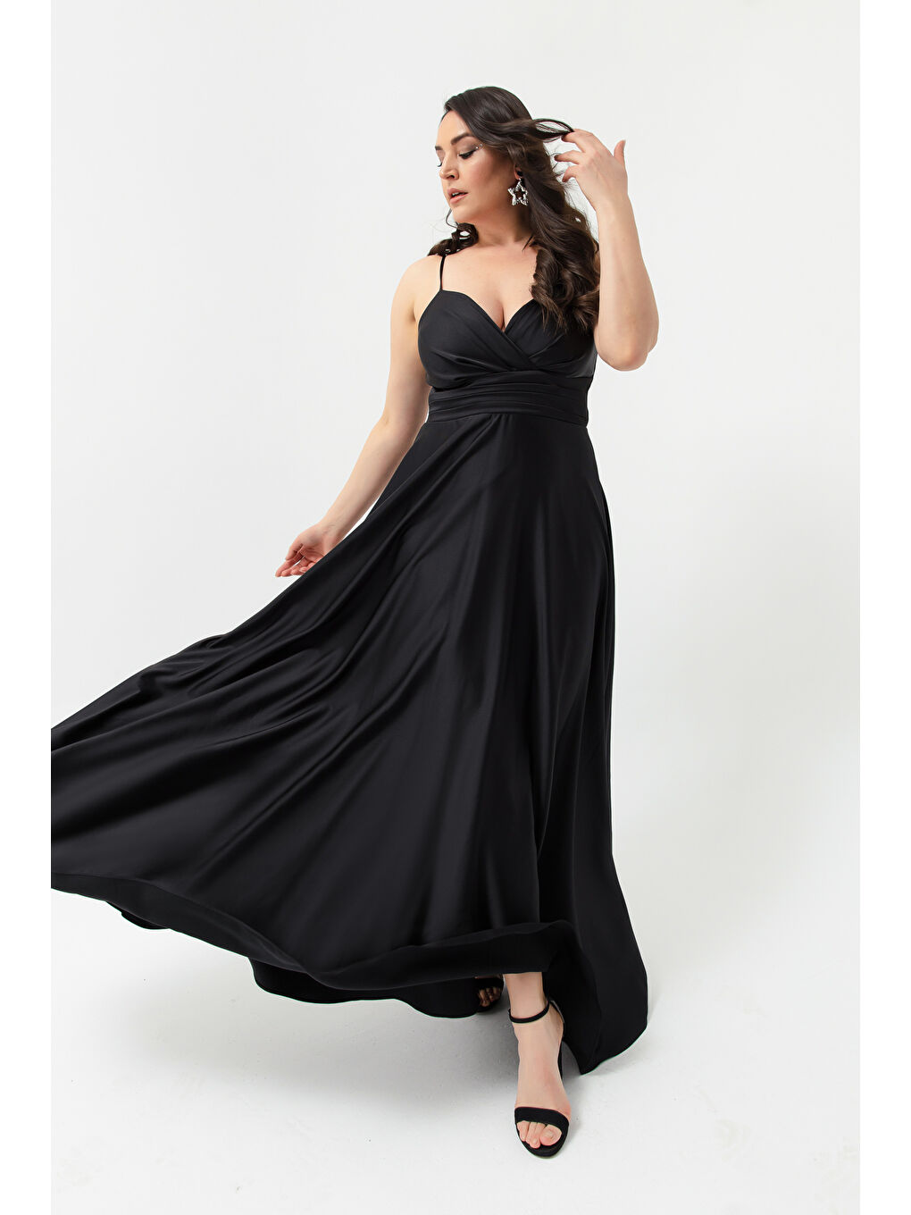 Kadın Siyah İp Askılı Büyük Beden Saten Uzun Abiye & Mezuniyet Elbisesi-3