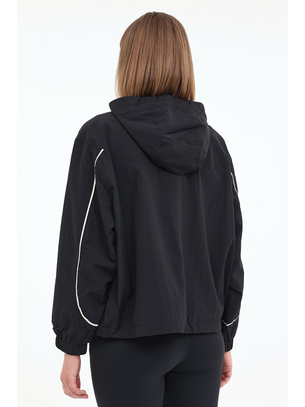 WL SUELA 18SF505 5FX Siyah Kadın Yağmurluk-1