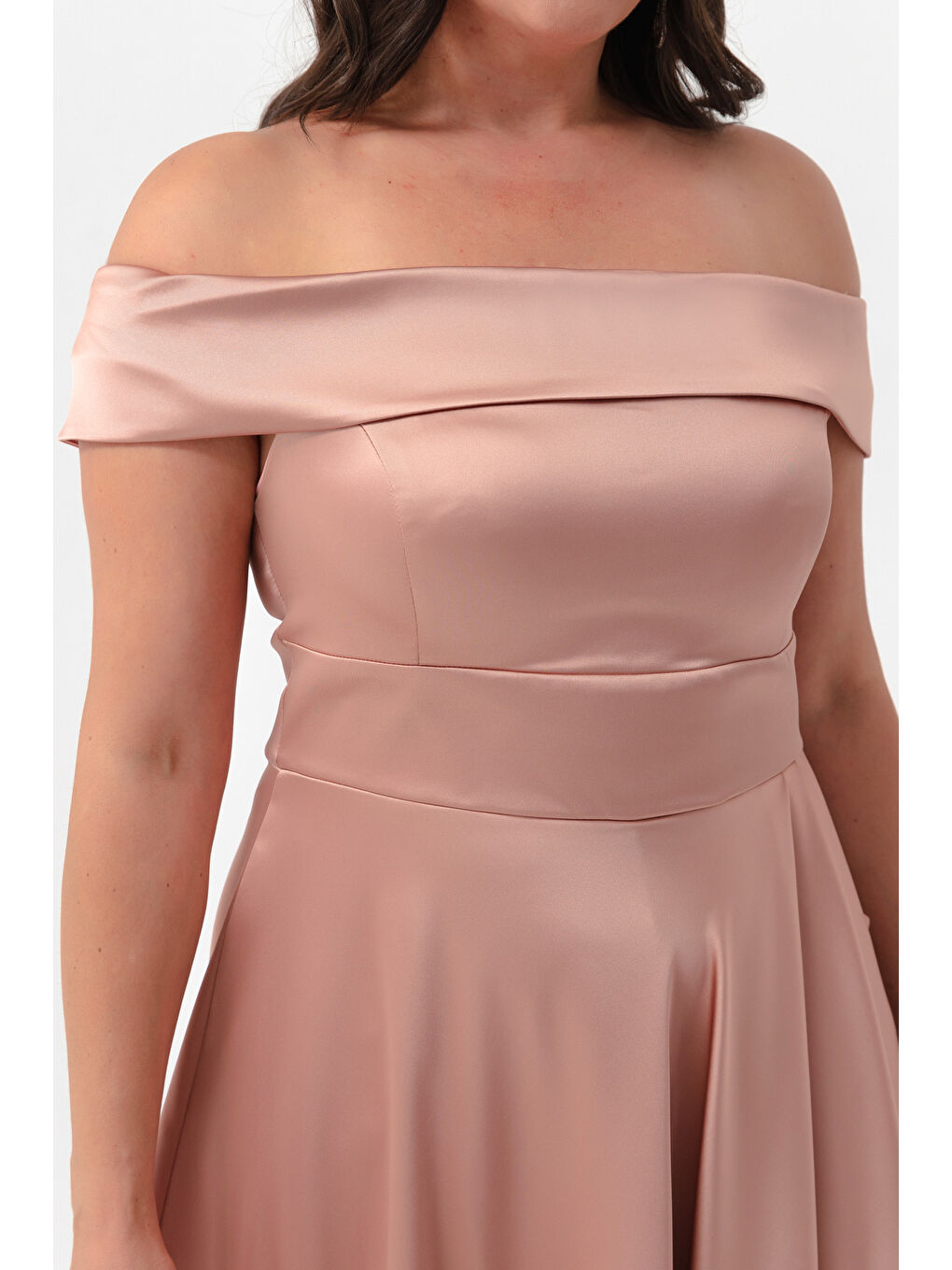 Pembe Kadın Pudra Kayık Yaka Büyük Beden Saten Abiye & Mezuniyet Elbisesi-3