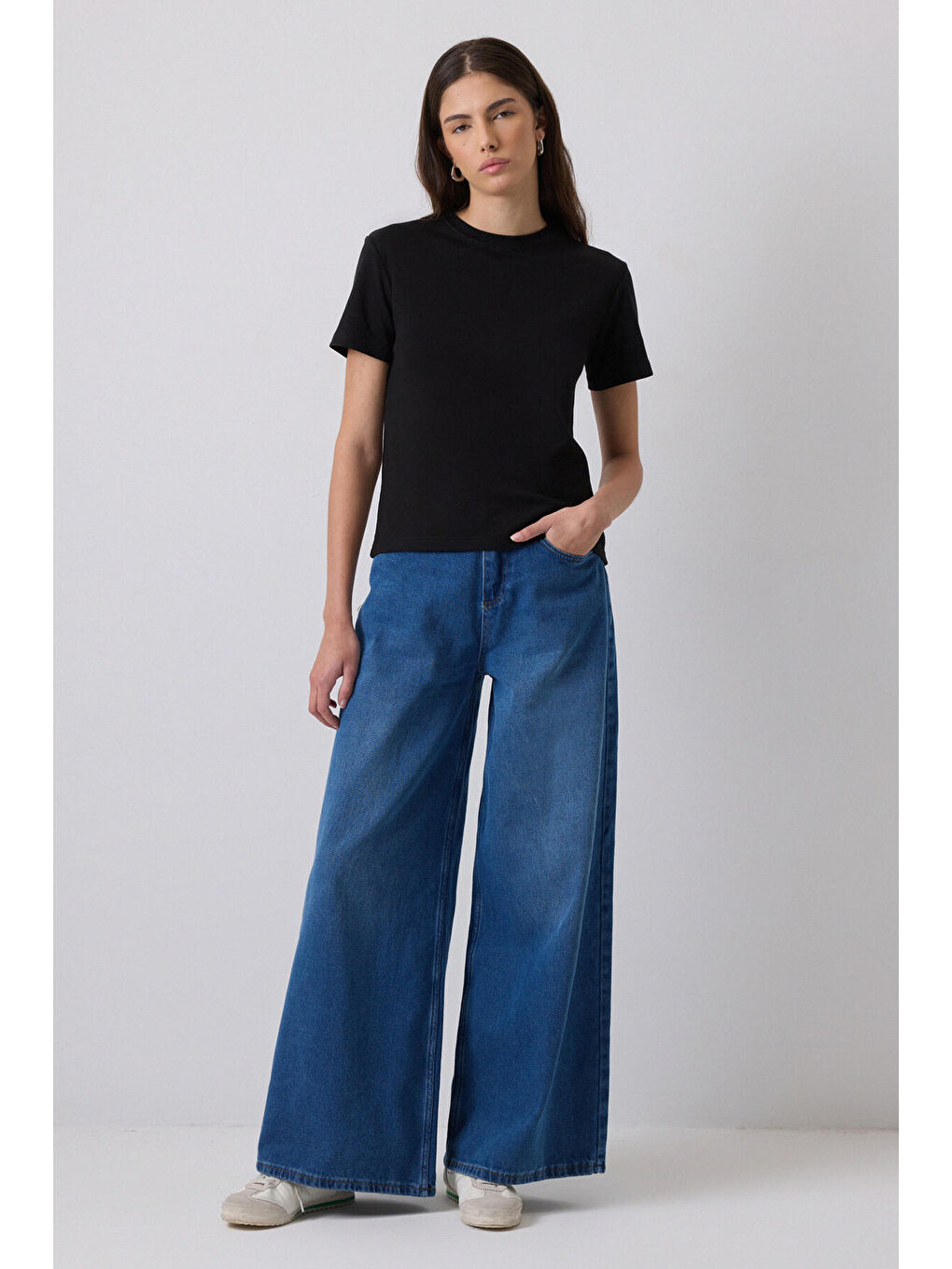 Touché Siyah Regular Fit T-Shirt