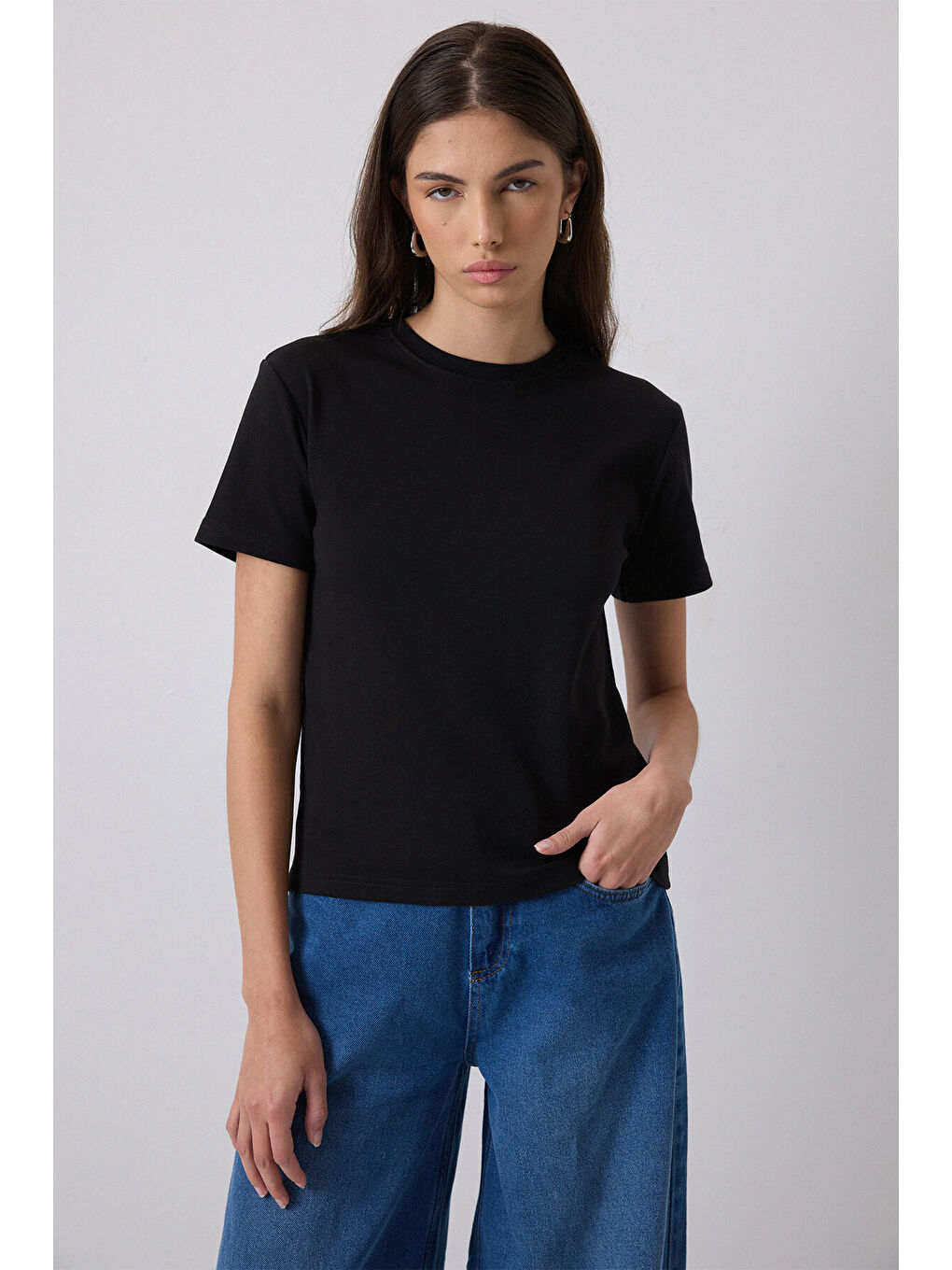 Touché Siyah Regular Fit T-Shirt - 1