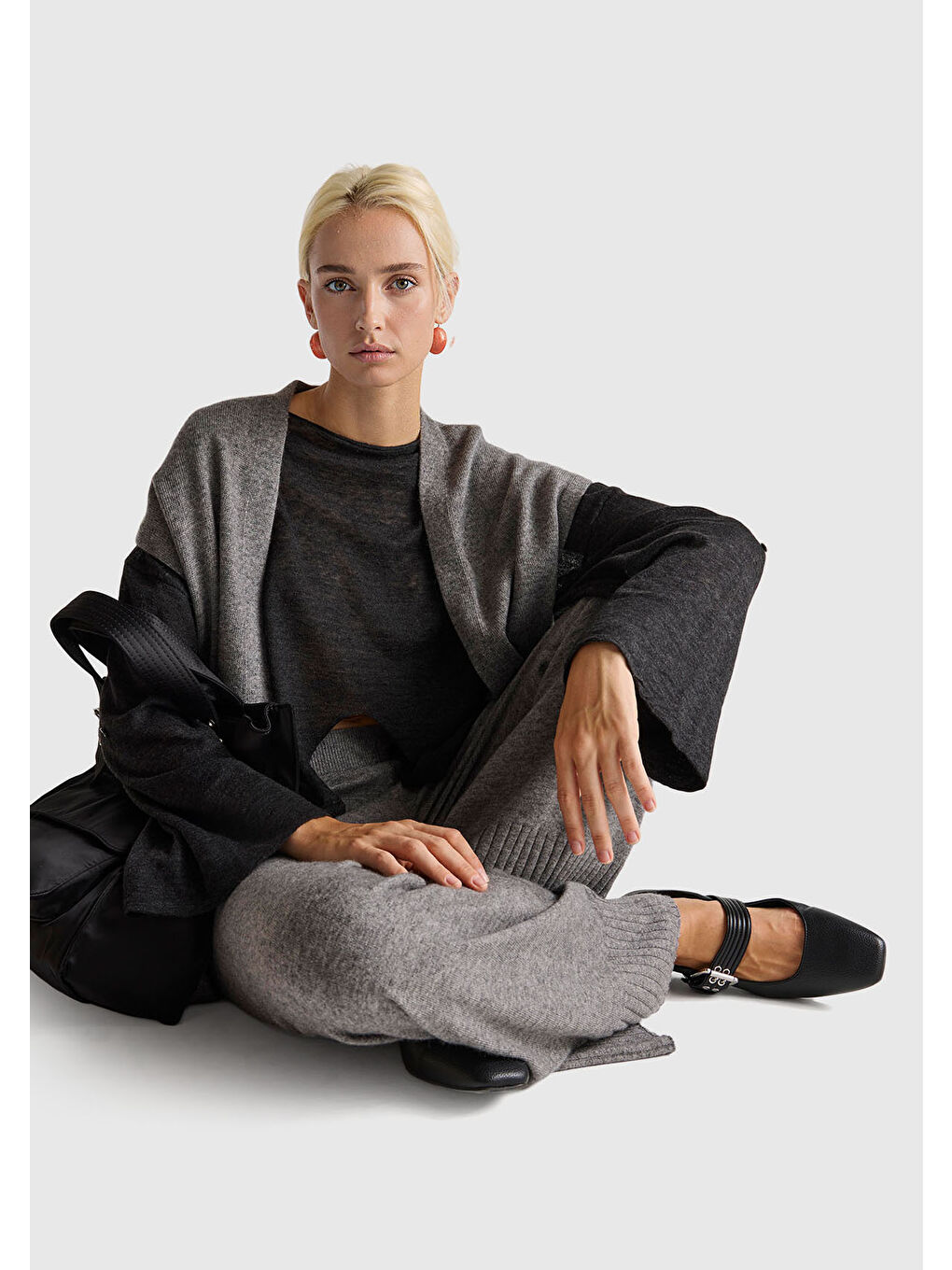 Gri Kadın Antrasit Melanj Yün ve Kaşmir Karışımlı Ribana Detaylı Kısa Kollu Uzun Hırka-4