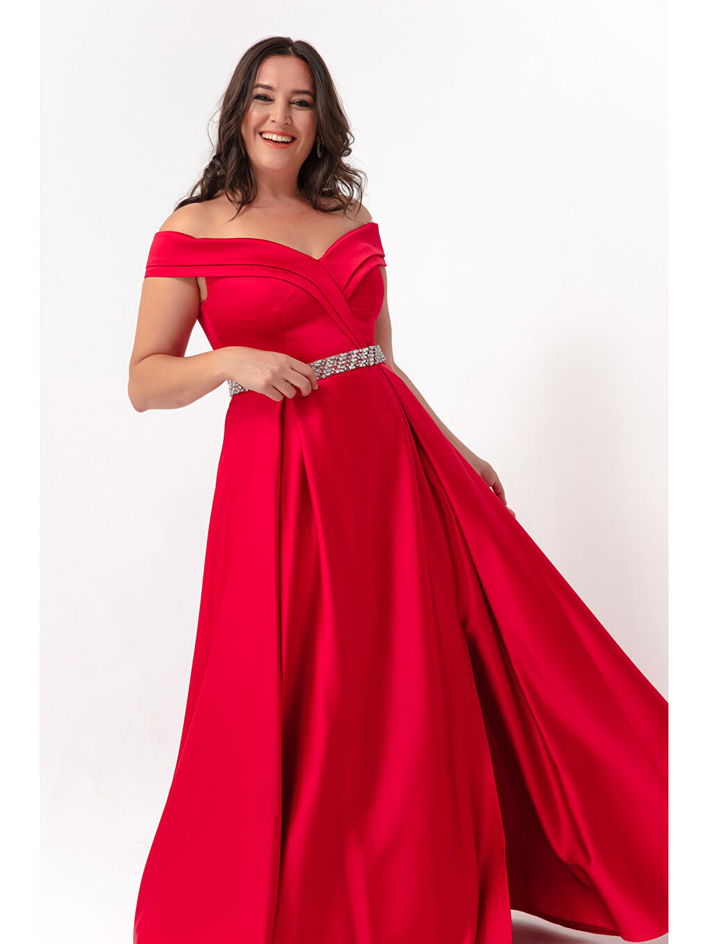 Kadın Kırmızı Kayık Yaka Taşlı Kemerli Büyük Beden Abiye Elbise-2