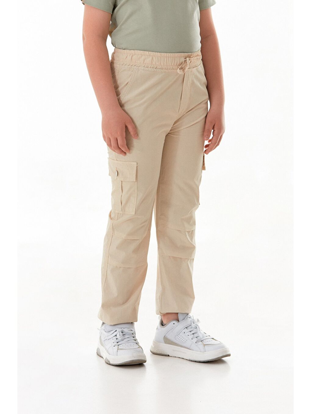 Bej Paraşüt Kumaş Erkek Çocuk Jogger Pantolon