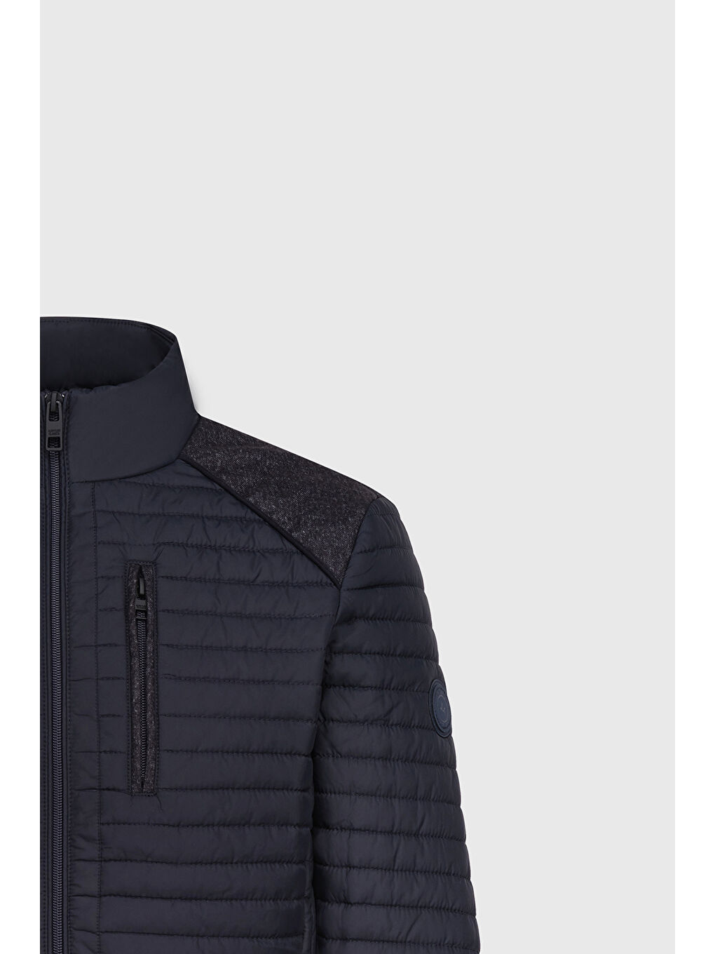 Erkek Lacivert Standart Fit Normal Kesim Kapitone Desenli Dik Yaka Fermuarlı Yan Cep Şişme Mont-7