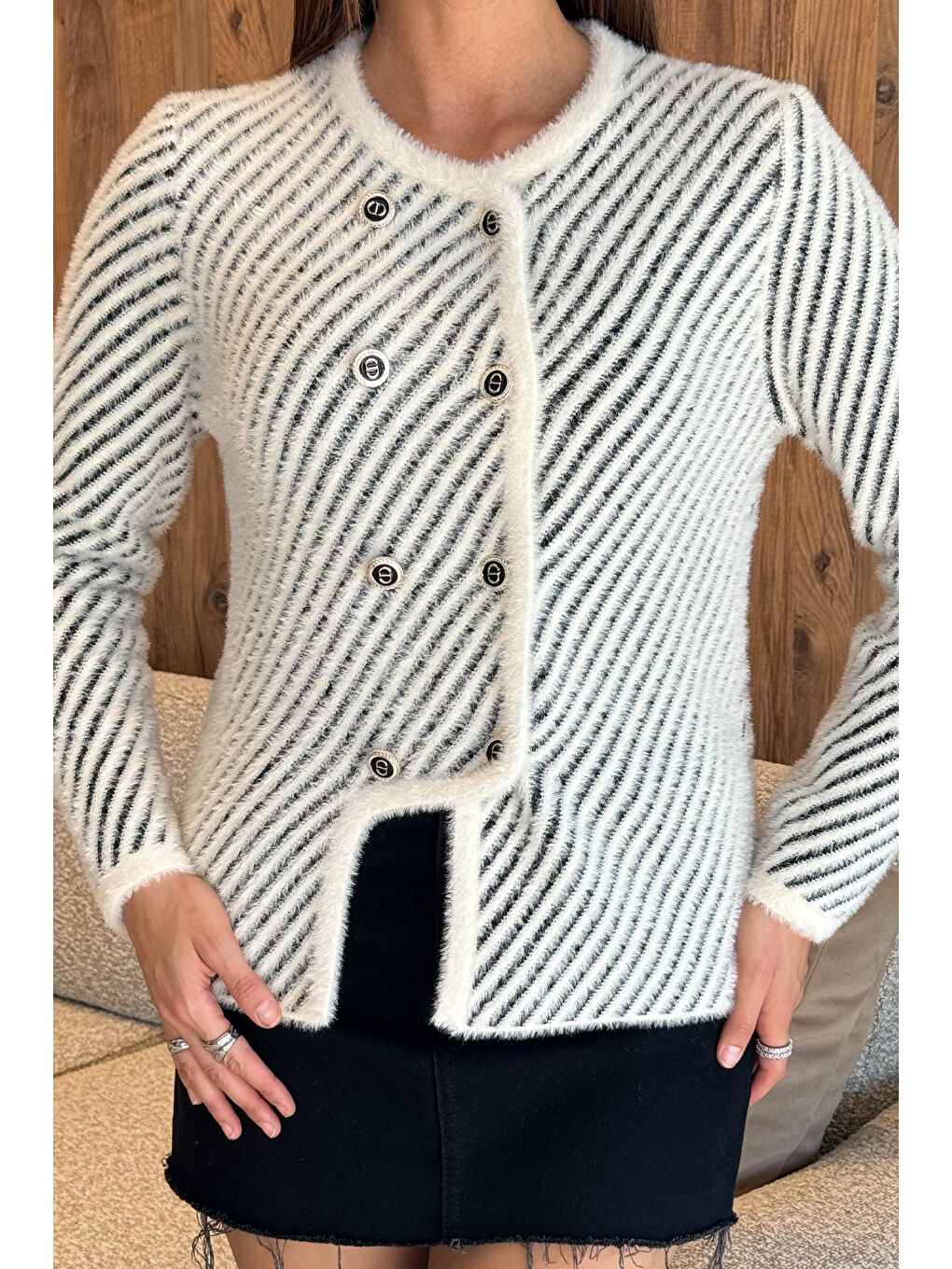 Ekru İplik Sakallı Triko Ceket-2